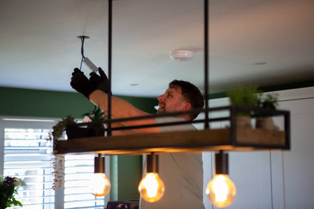 Best Emergency Electrical Repair  in Comstock Park, MI